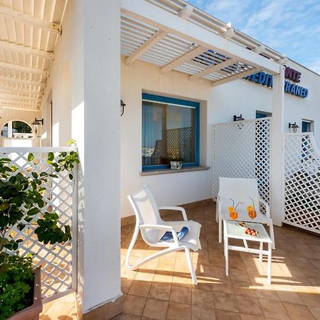 Hotel Ristorante Mediterraneo Faro Сан Вито ло Капо Екстериор снимка