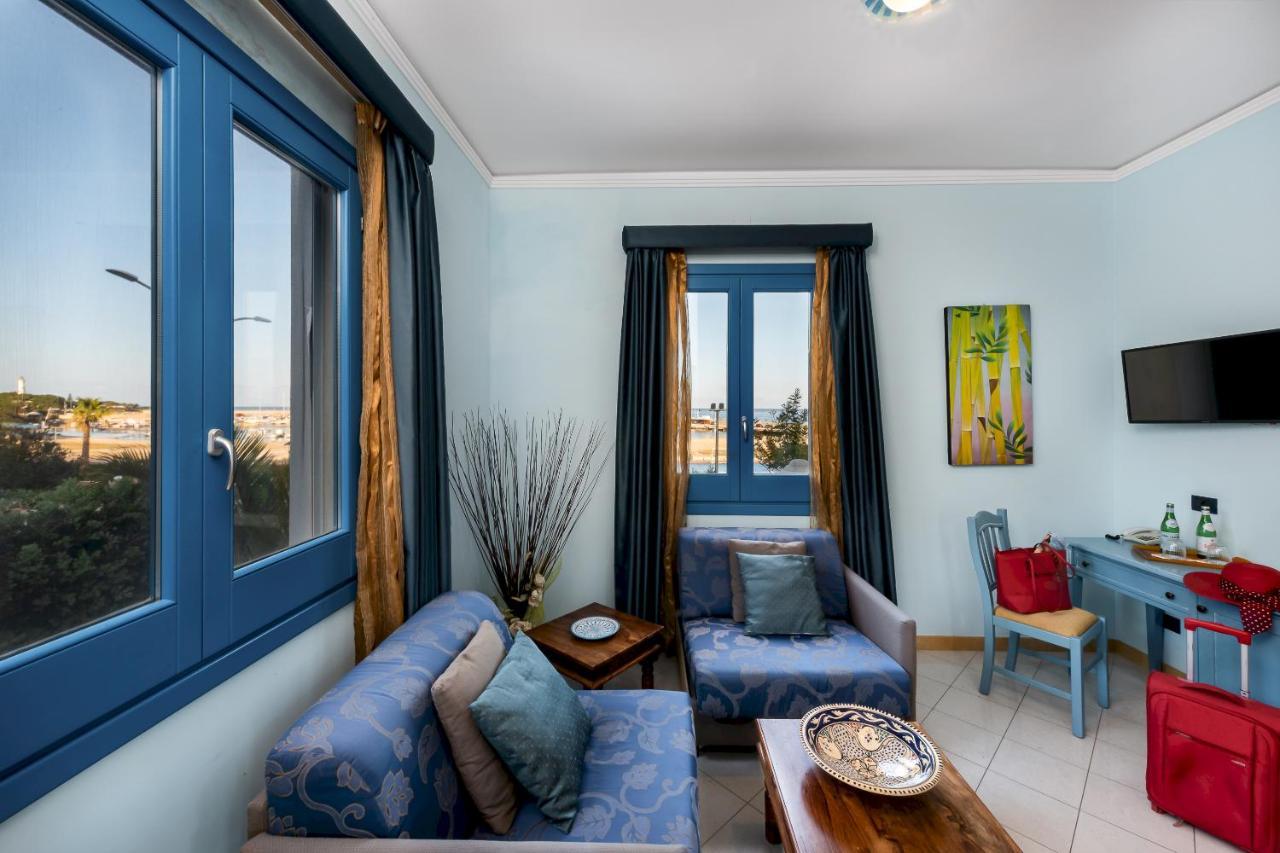 Hotel Ristorante Mediterraneo Faro Сан Вито ло Капо Екстериор снимка
