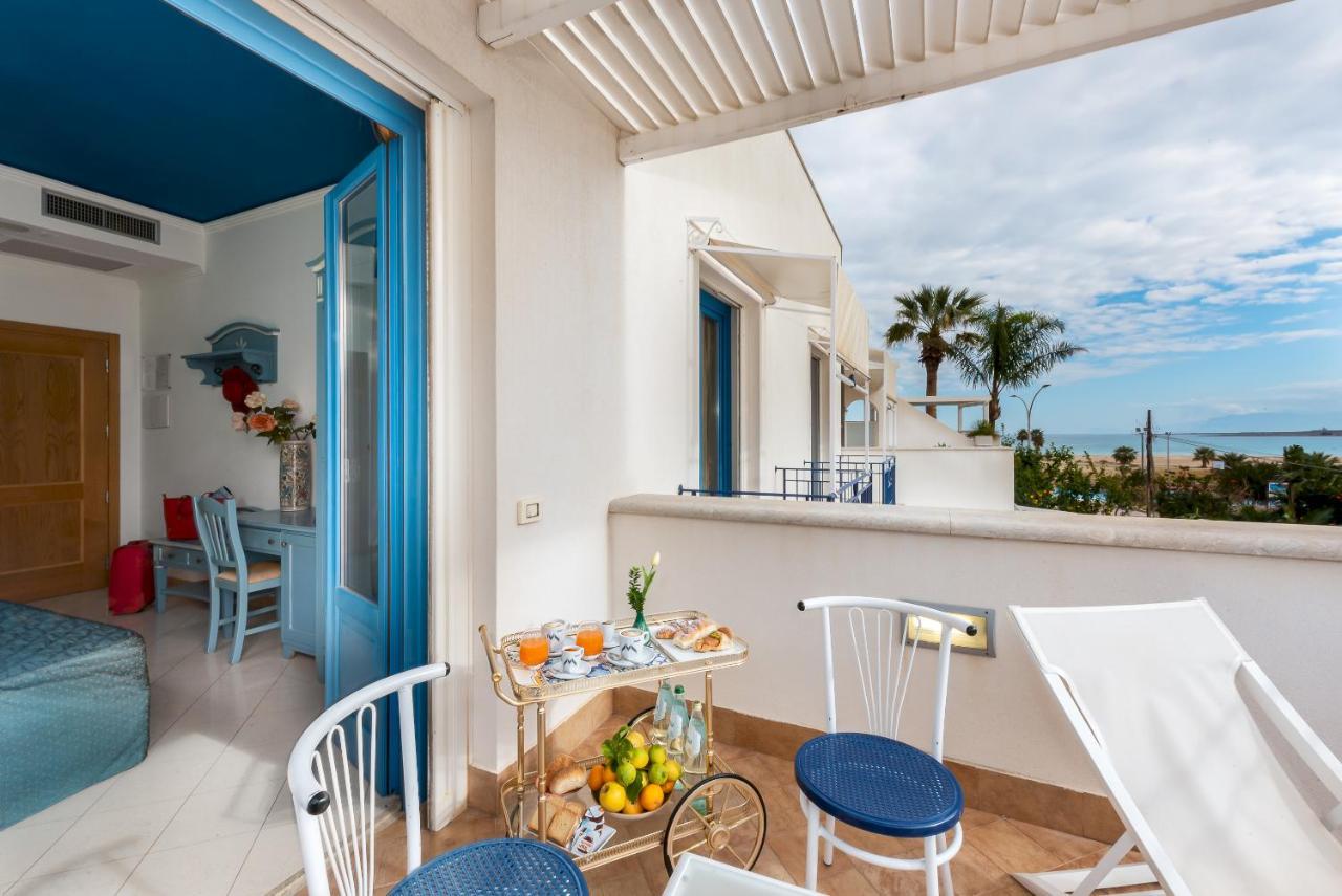 Hotel Ristorante Mediterraneo Faro Сан Вито ло Капо Екстериор снимка