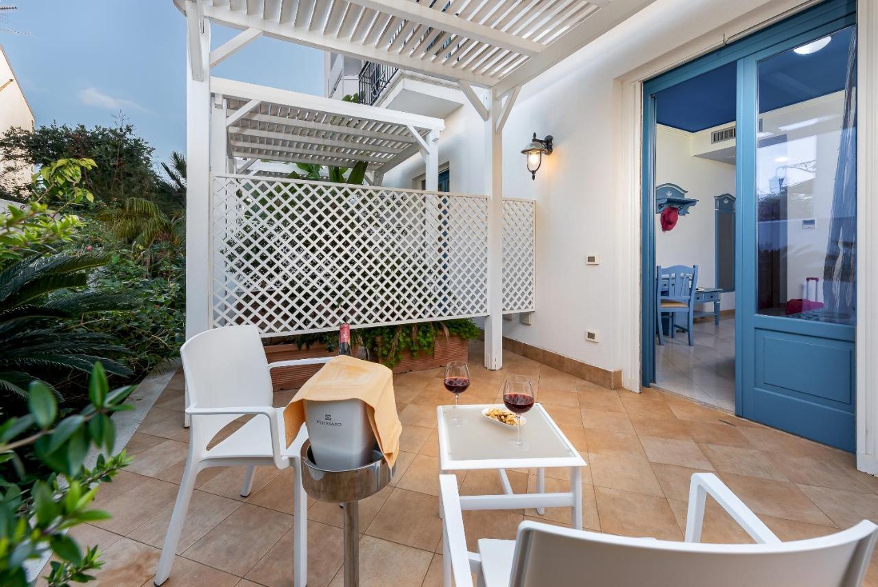 Hotel Ristorante Mediterraneo Faro Сан Вито ло Капо Екстериор снимка