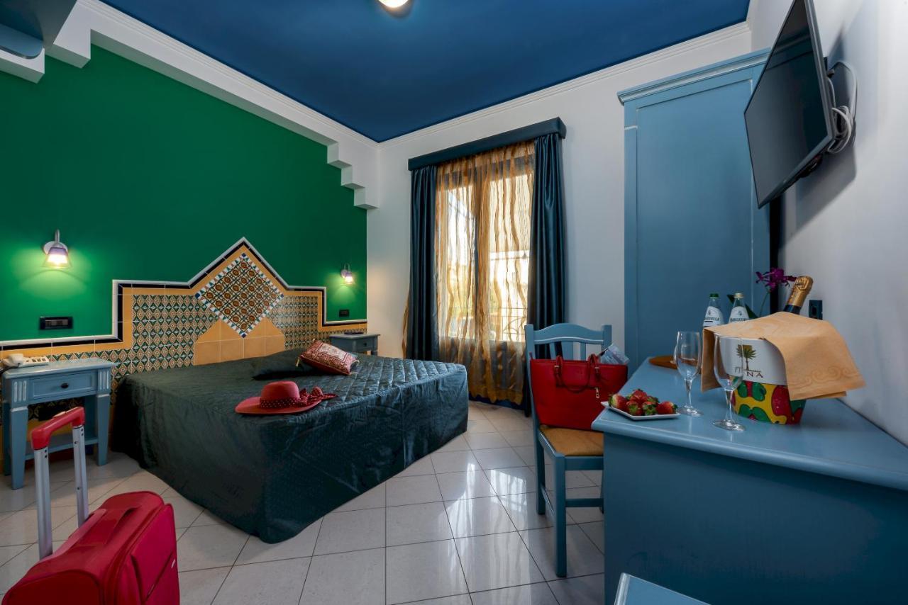 Hotel Ristorante Mediterraneo Faro Сан Вито ло Капо Екстериор снимка